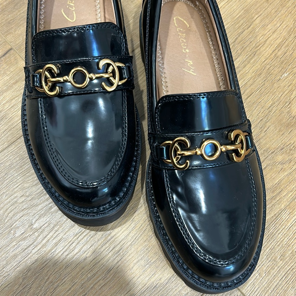 Circus by Sam Edelman 5.5 black loafers NWT